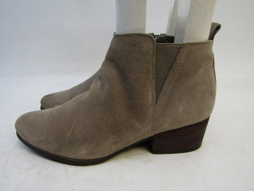 Blondo Womens Size 8 M Brown Suede Ankle Fashion Waterproof Boots Booties